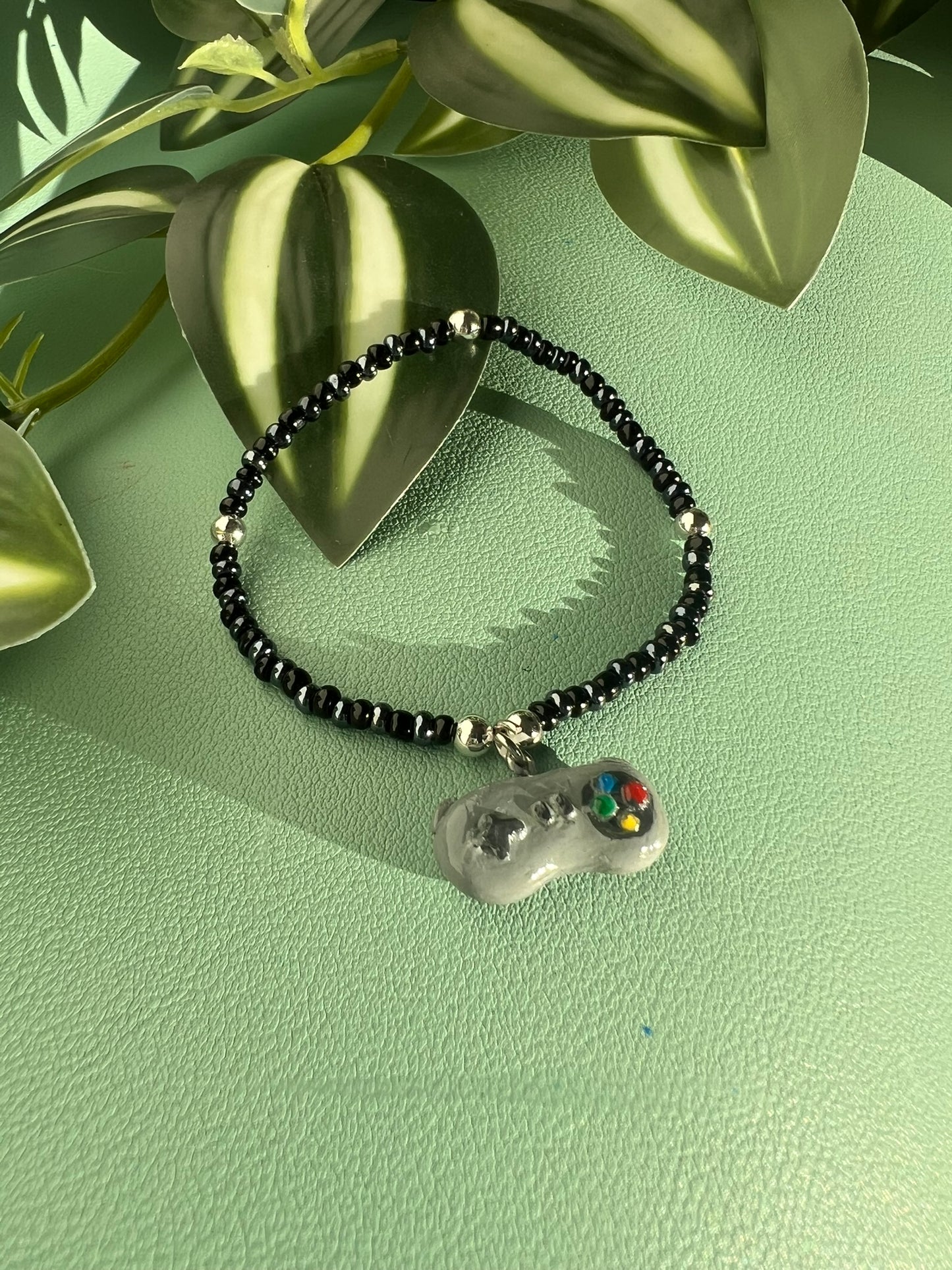 Armband mit Retro Controller